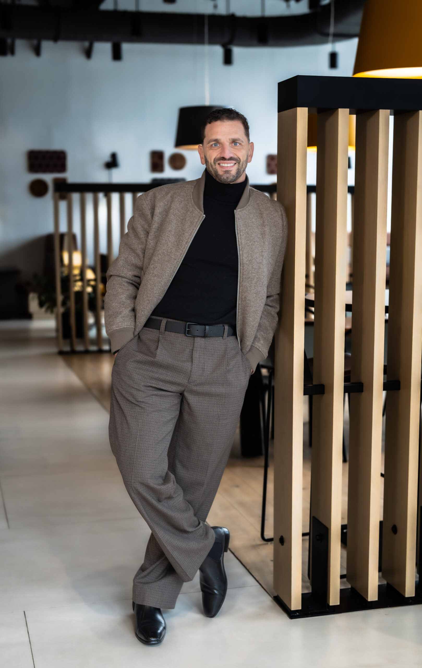 Motivare Coaching leadership coach smiling during a session focused on presence, clarity, and self-awareness